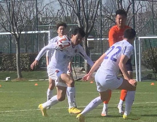 国产在线自在拍91精品黑人