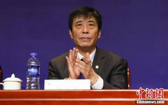 免费啪视频一区二区三区
